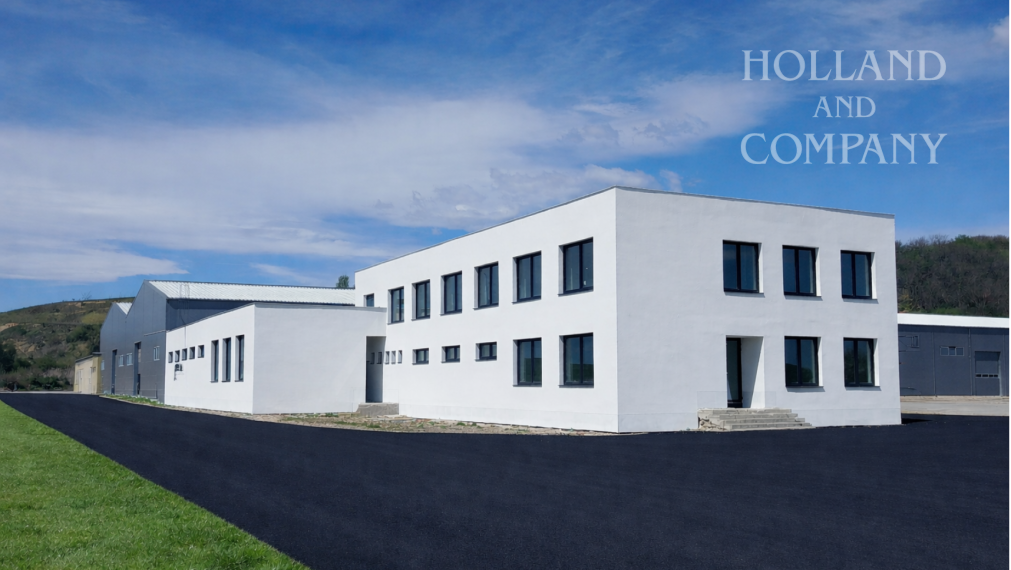 MODERNE PRODUKTIONS- UND LAGERHALLE | 11.000 m² in Gemer