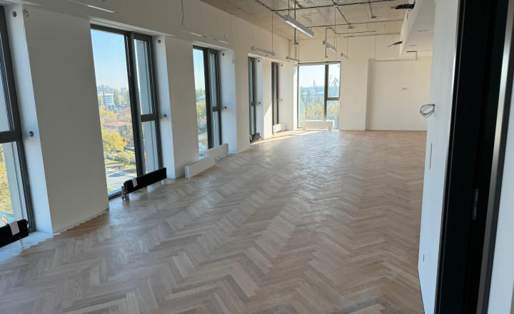 Moderná kancelária na prenájom v Zwirn Office 90m2, 3x park - fotografia 4