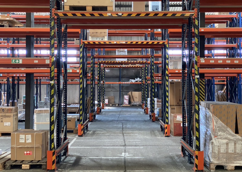 Lagerfläche im Dorf Madunice, 5000 m²